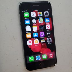 Apple iPhone 7 32 GB T-MOBILE BY METRO PC.COLOR BLACK. WORK VERY WELL. GOOD CONDITION. 