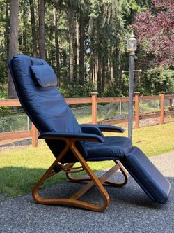 Nepsco Backsaver Bentwood Frame Reclining Chair with Blue Leather Upholstery Relax the Back