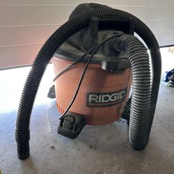 Shop vac $15