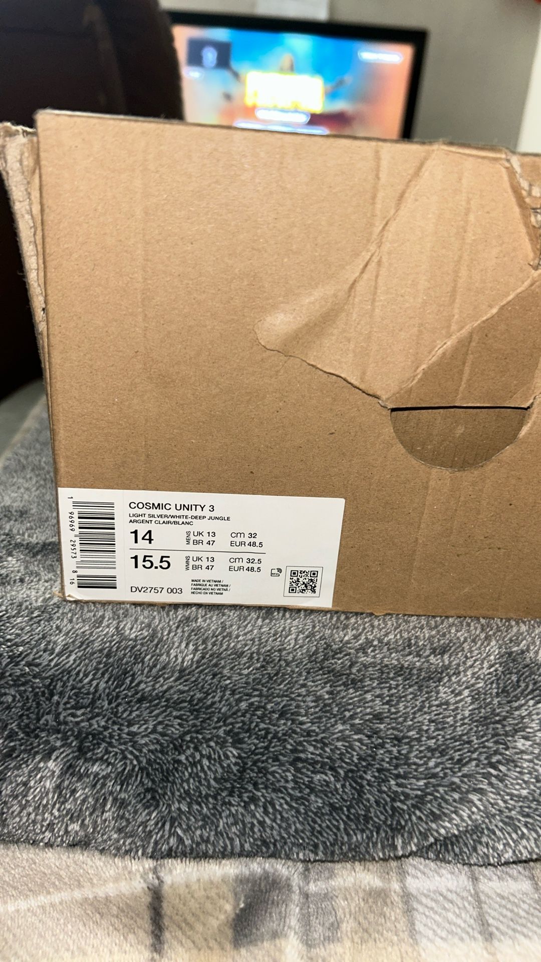 Nike COSMIC UNITY 3 Men’s Size 14(Christmas Edition )🎄