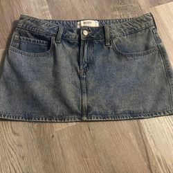 hollister denim mini skirt