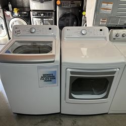 WHITE LG TOP LOAD WASHER WITH GAS DRYER SET 