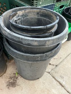 Black Plastic Nursery Planters