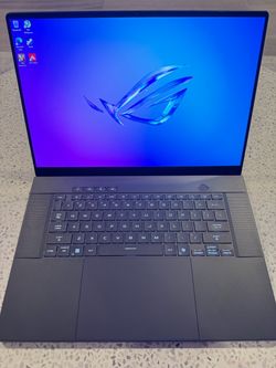 ASUS ROG Zephyrus G16 - Intel Core Ultra 9 285H, RTX 5080, 32GB RAM, 2TB SSD
