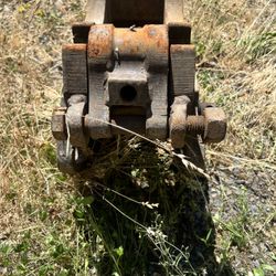 Yanmar 50 Bucket coupler