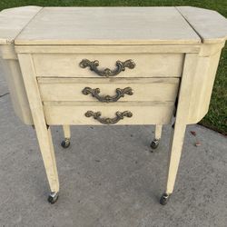 Antique Sewing Machine 