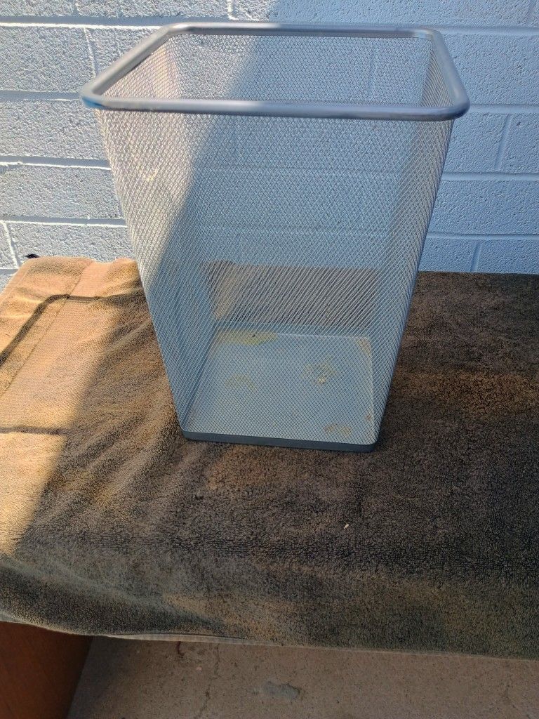 Very Nice Medium Size Trash Can In Metal
