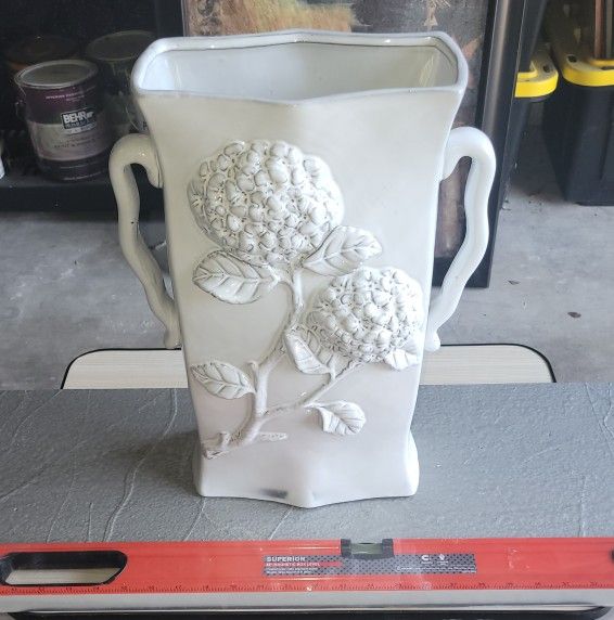 Large 3D Flower Vase