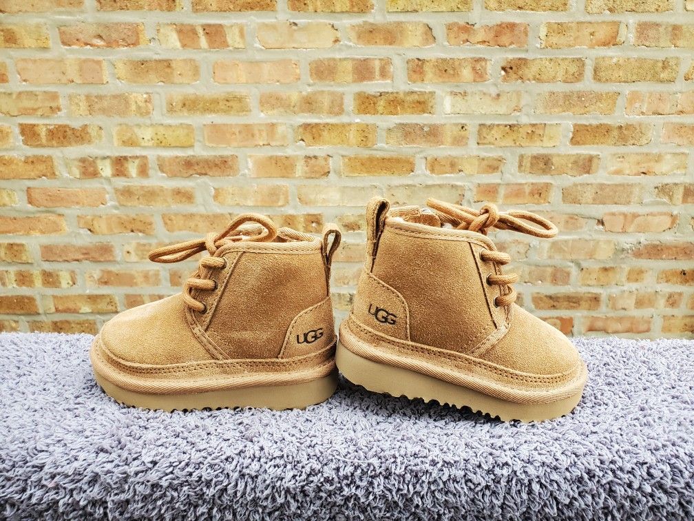 UGG NEUMEL Il Classic Boots Chestnut  Little Kids 6T New 