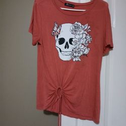 Set Of 4 Skull Shirts And Purse