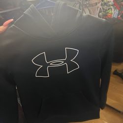 Armoure Sweater