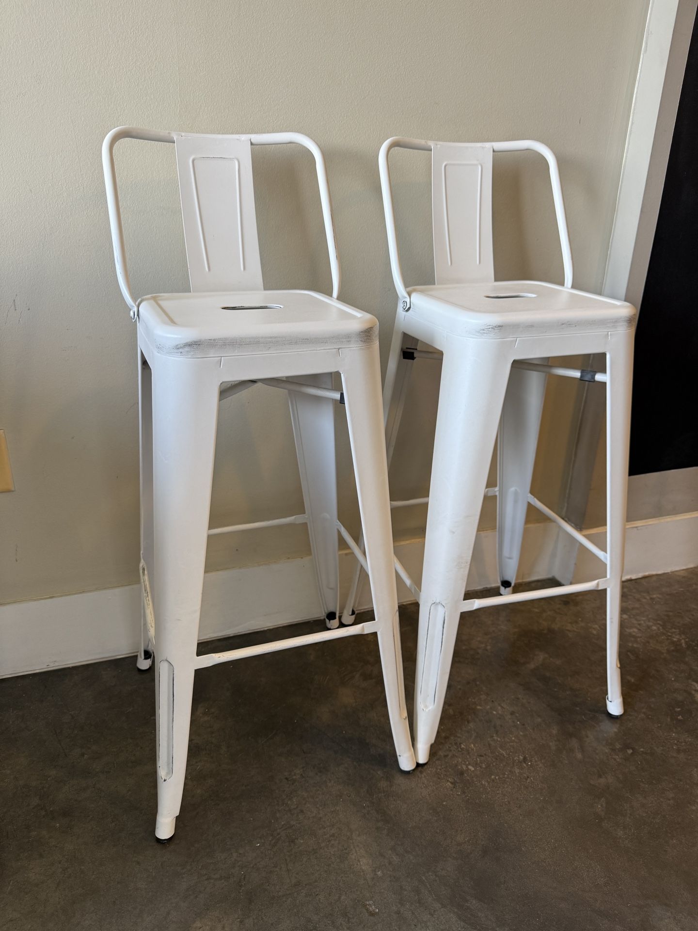 Set of 2 White Metal Bar Stools