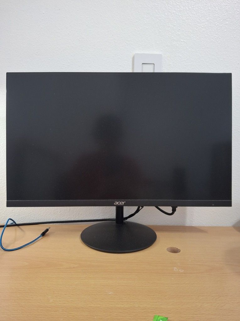 Acer LCD 24' Monitor