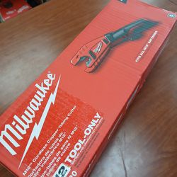 Milwaukee new xopper tubing Cutter 12M