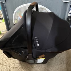 Nuna PIPA™ urbn car seat