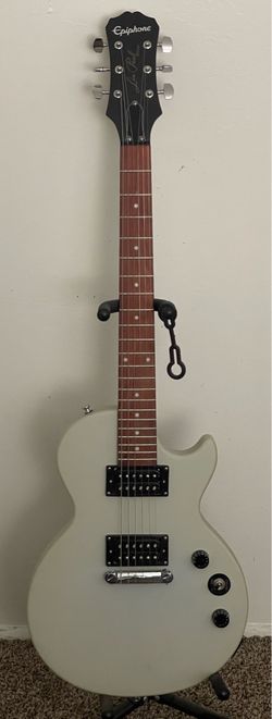 Epiphone Les Paul Limited-Edition Electric Guitar In Worn Gray
