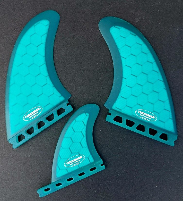 TERRAMAR SURFCO MR "BELLS  BEACH" TWIN SURFBOARD FIN W/TRAILER ALL BASES