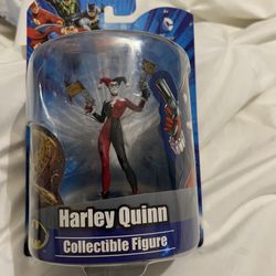 Harley Quinn Figure new