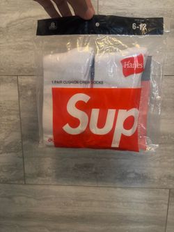 Supreme socks