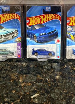 Hot wheels super treasure hunt  lot Sold together