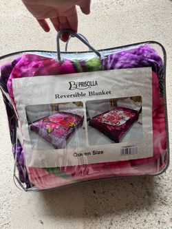 Priscilla reversible blanket queen size