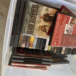 Over 400 DVD Movies Some Games Mixed