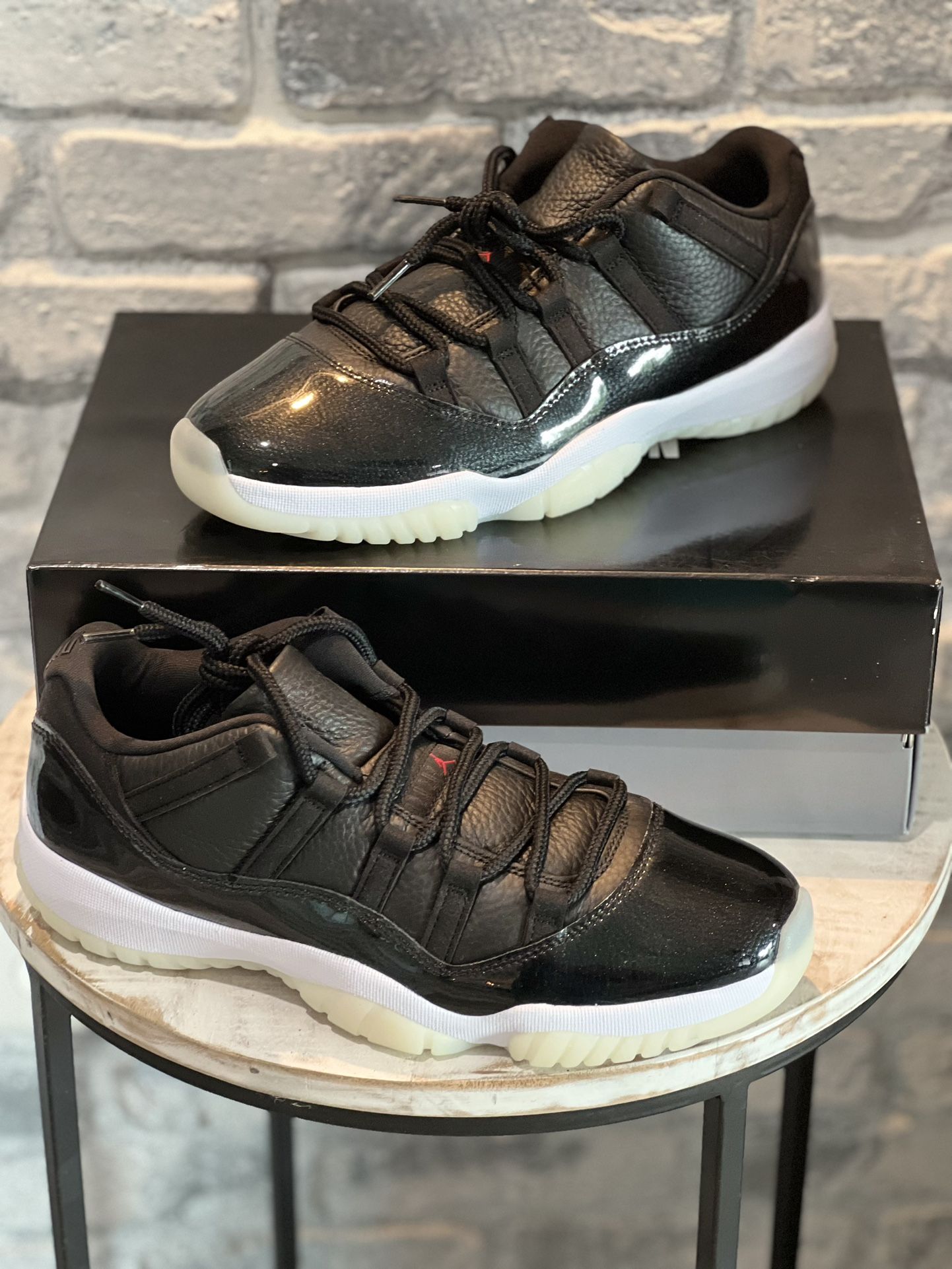 Jordan 11 Retro Low 72 10 DS Size 10.5