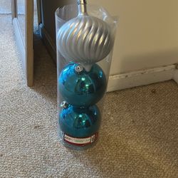 Free Ornaments 