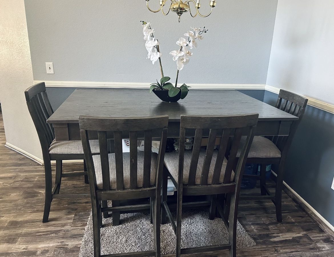 Dark Grey Wood Table & Chairs