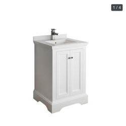 Windsor 24” Matte White Traditional 