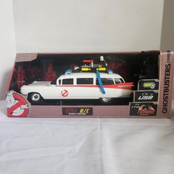 Ghostbusters Ecto-1