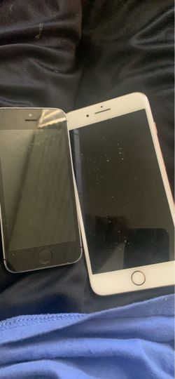 Two Apple iPhones Bundle