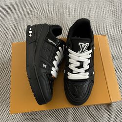 Lv Trainers 