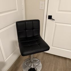 Swivel Bar Stool