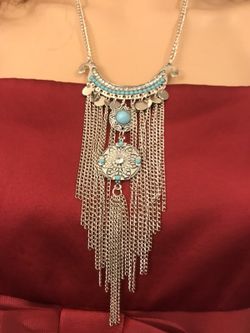 Beautiful long necklace new