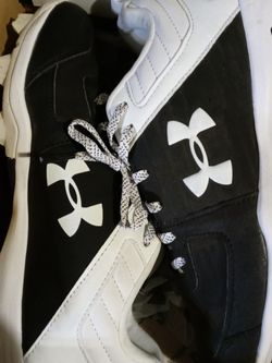 Brand New Cleats Under Armour 6 Youth I'm Asking $20 Or Best Offer