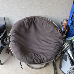 Papasan chair