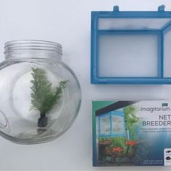 New- Glass Fishbowl & 2 Net Breeders 
