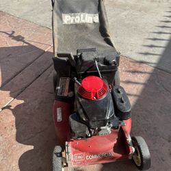 Toro Comercial Lawnmower 