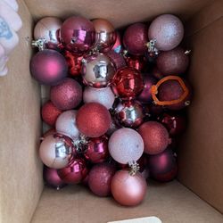 Free Christmas Ornaments