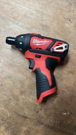 Milwaukee M12 12V Lithium-Ion Cordless 1/4 in. Hex Screwdriver (Tool-Only)