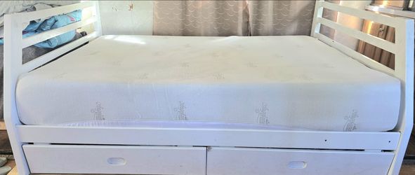 Queen bed