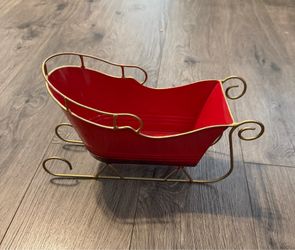 Small Red Metal Sleigh Decor