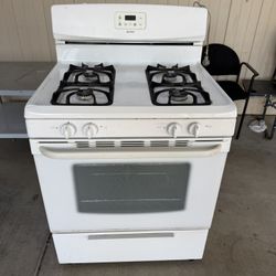 Kenmore White Stove