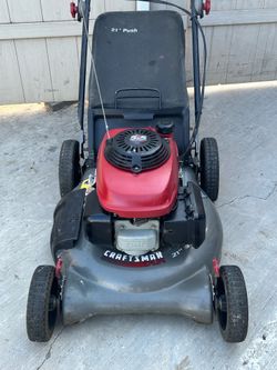 Craftsman Lawnmower with Honda engine . Gas Powered and Push Lawn Mower.