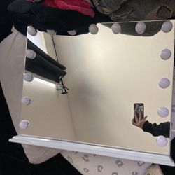 Vanity Mirror 