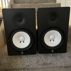 2 Yamaha HS8OM Powered Monitors
