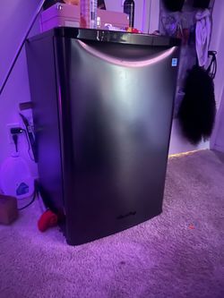 danby mini fridge