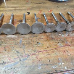 Toyota 3tc Valves, Springs, Retainers 