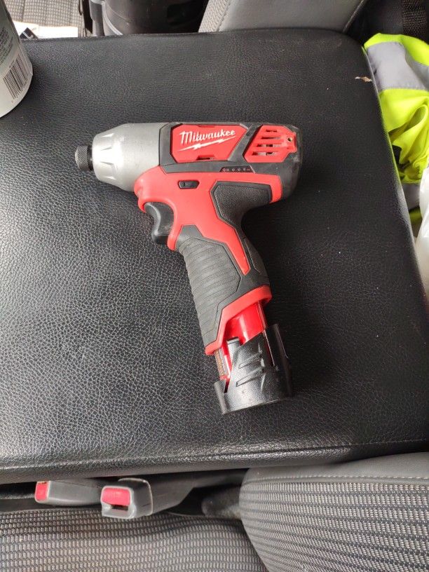 Milwaukee M12 Impact 1/4 In. With Battery & Charger!